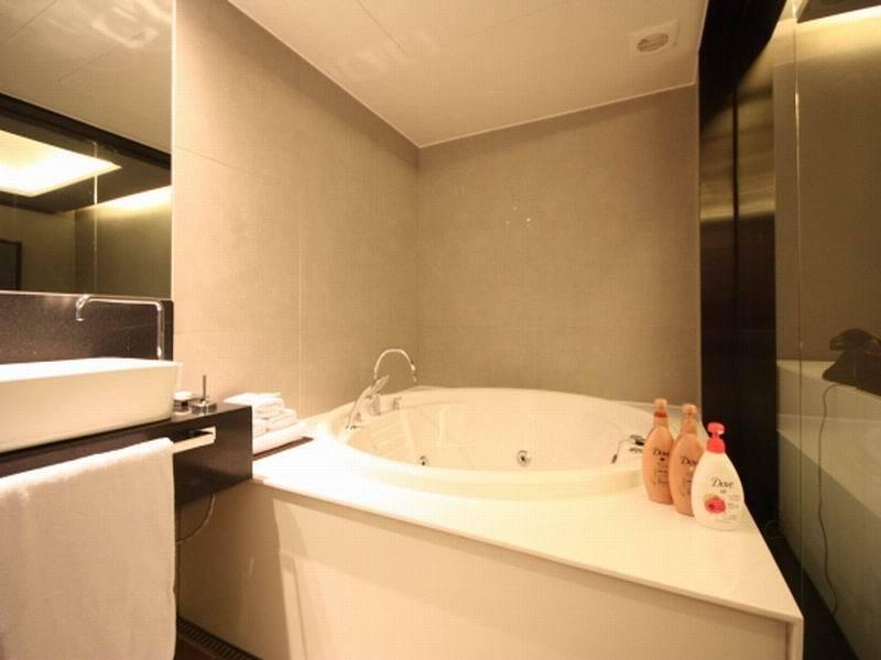 Nyx Hotel Seoul Bagian luar foto